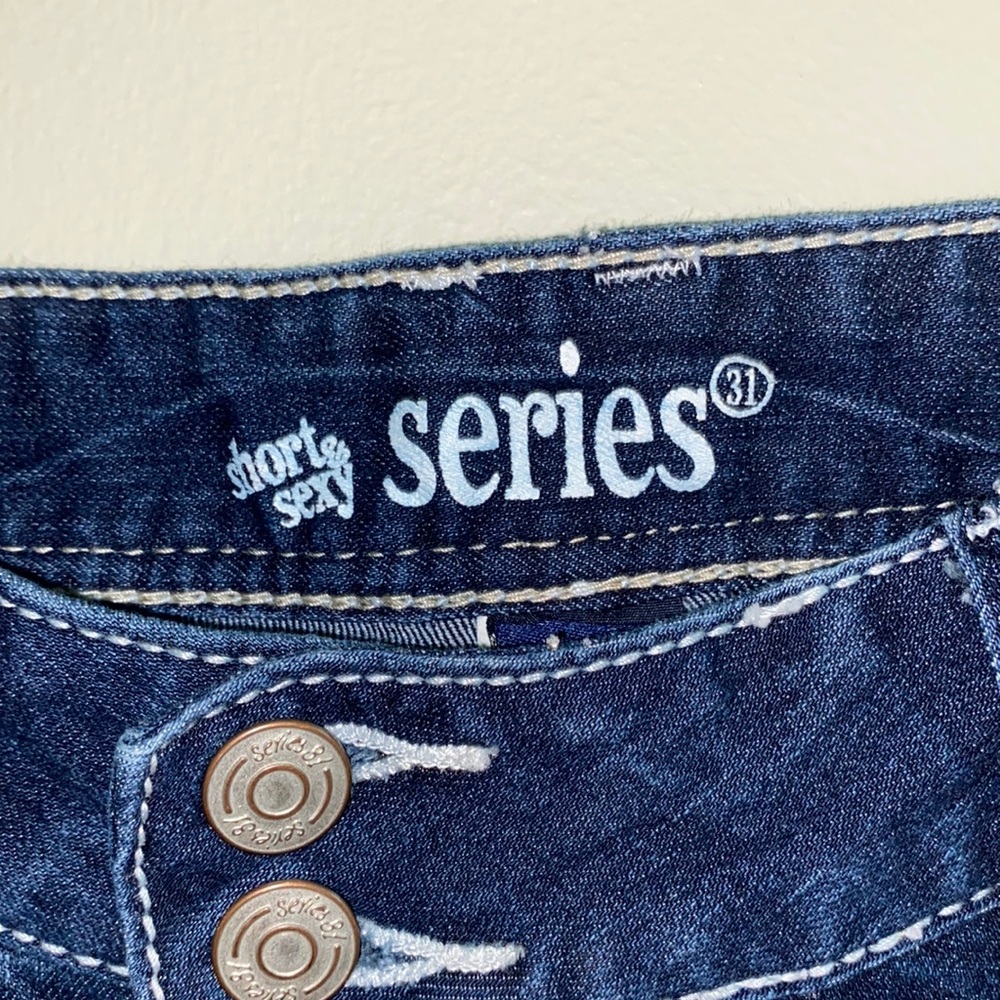 Capris - Picture 2 of 5